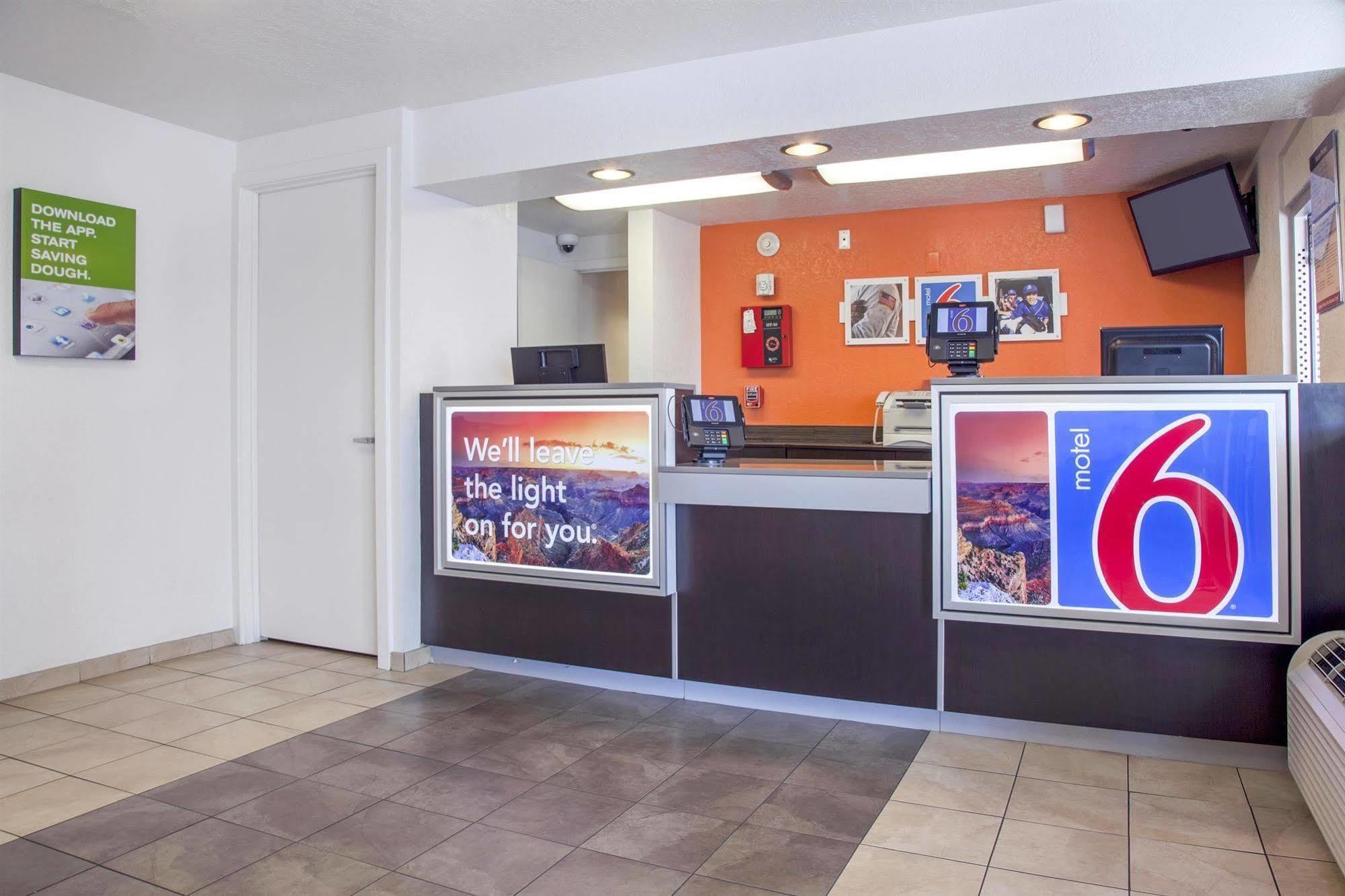Phoenix Inn エクステリア 写真