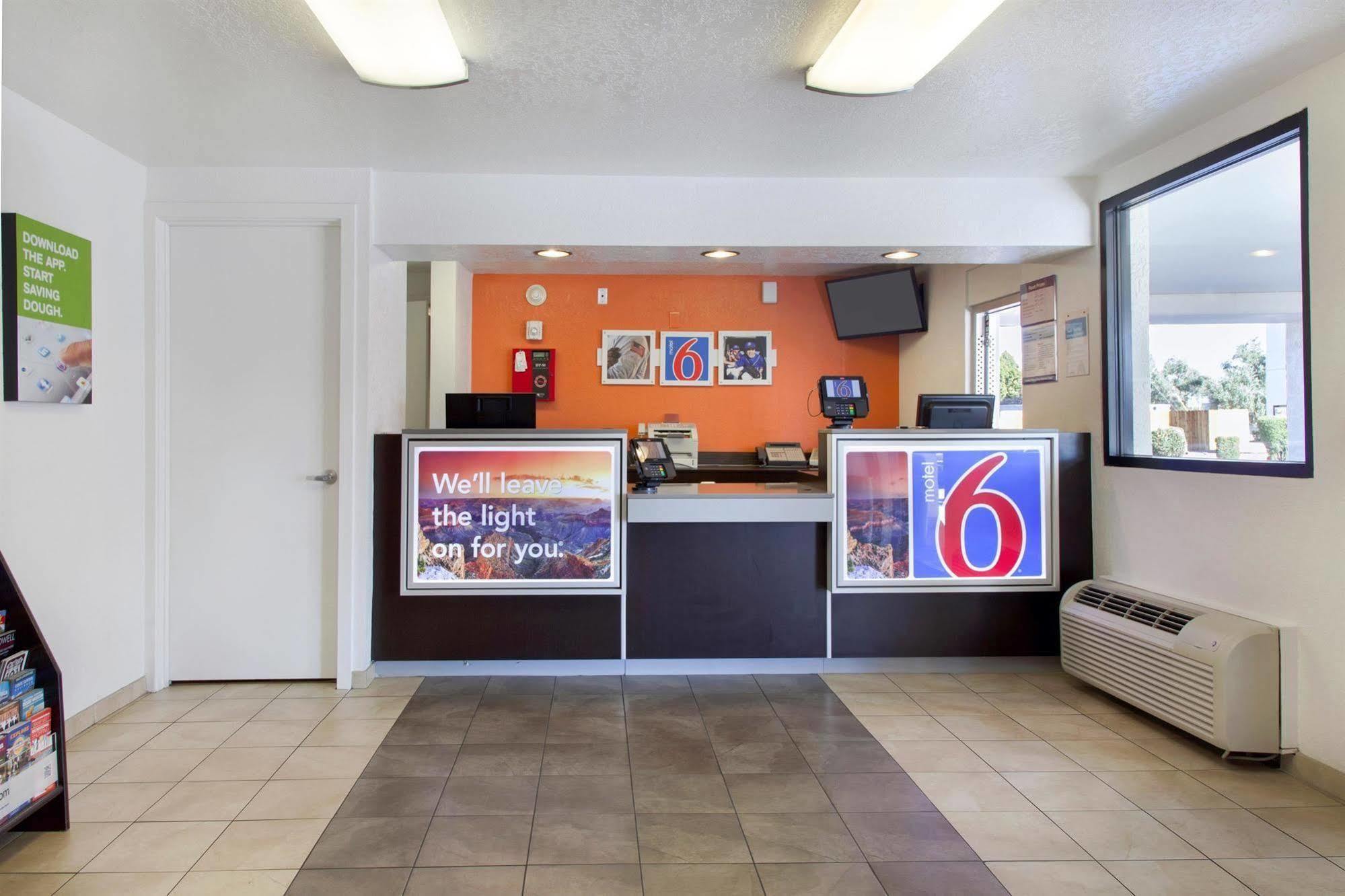 Phoenix Inn エクステリア 写真