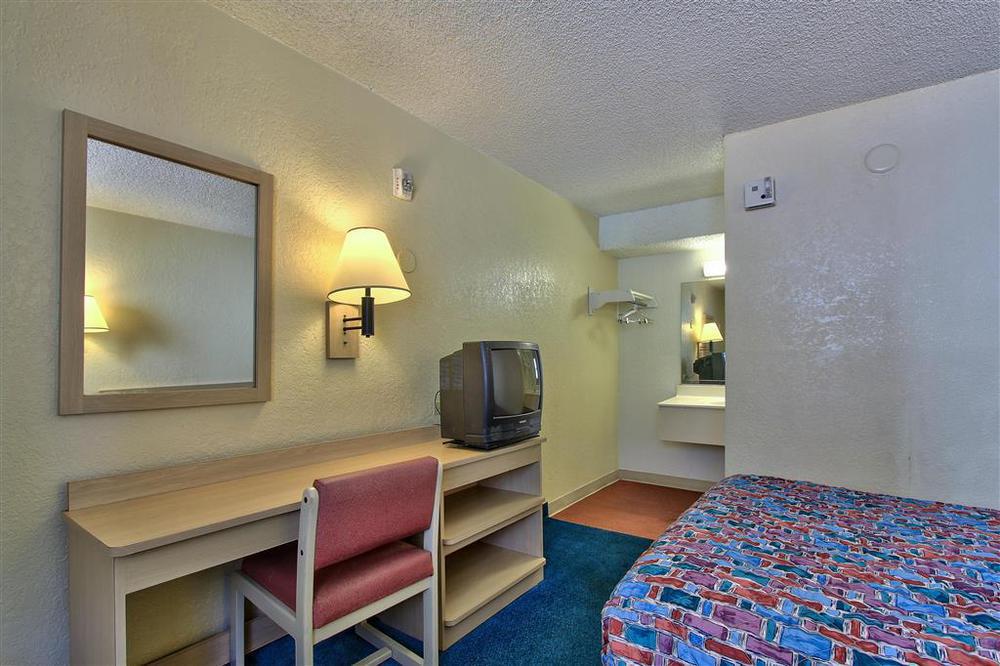 Phoenix Inn 部屋 写真
